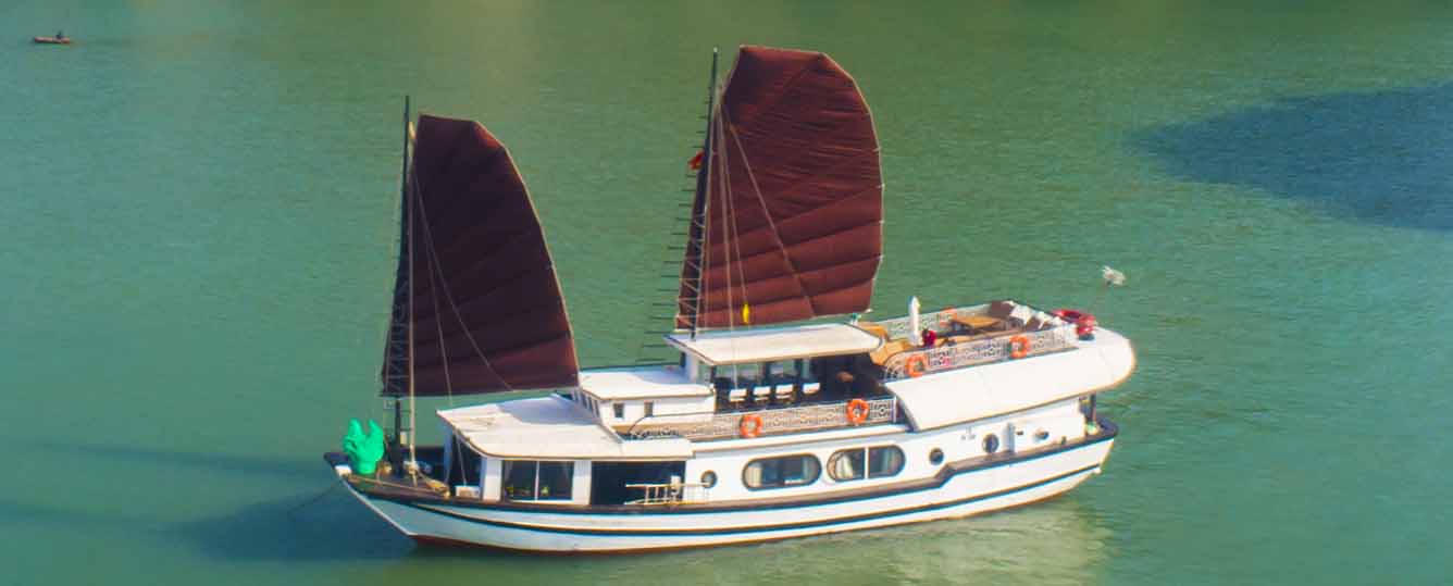 Prince Junk: Halong Bay Private Junk 4 Cabin - 2 Days 1 Night - Bai Tu Long Bay